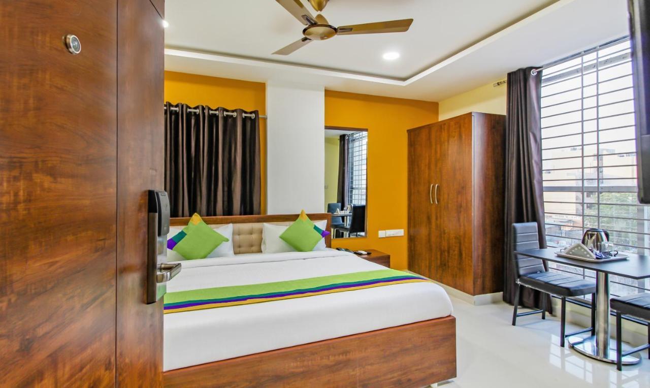 Itsy Hotels D'Comfort Inn Хидерабад Екстериор снимка