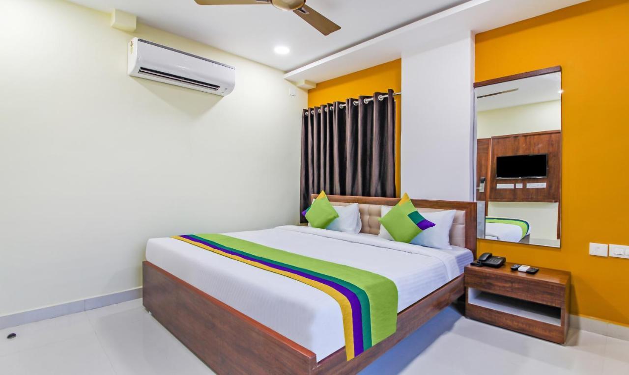 Itsy Hotels D'Comfort Inn Хидерабад Екстериор снимка